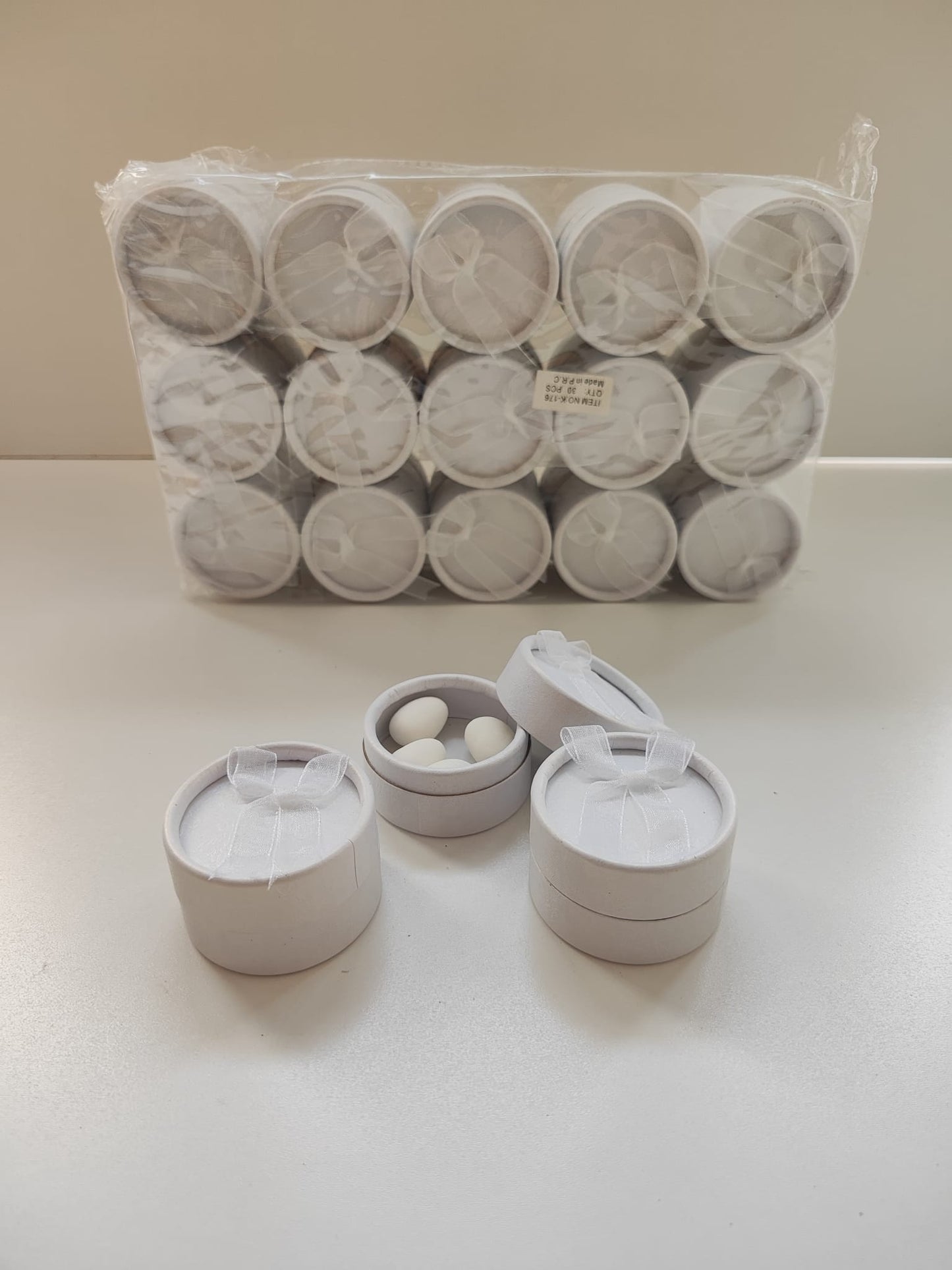 Fiyonklu Karton yuvarlak Kutu