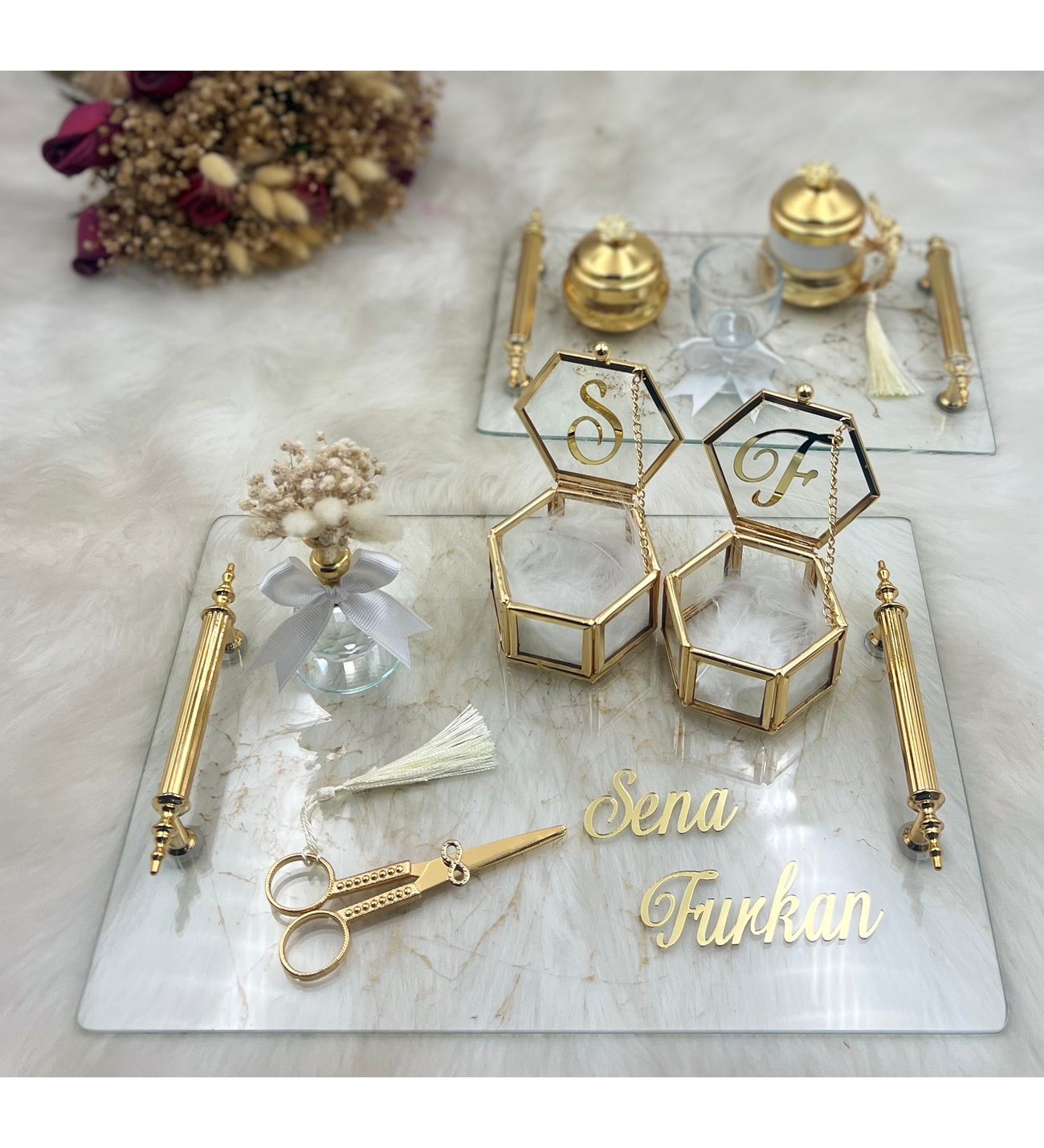 Nişan Tepsisi Ve Makas