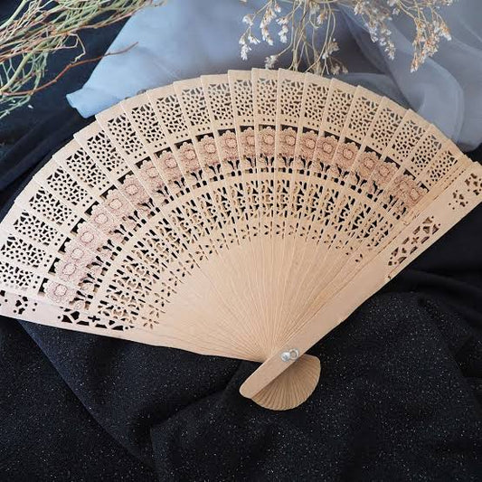 Çiçek Desenli Ahşap Yelpaze